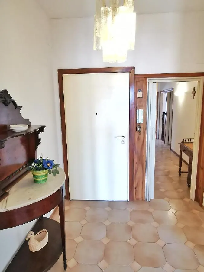 Casa Centromare Follonica Apartment 0*,