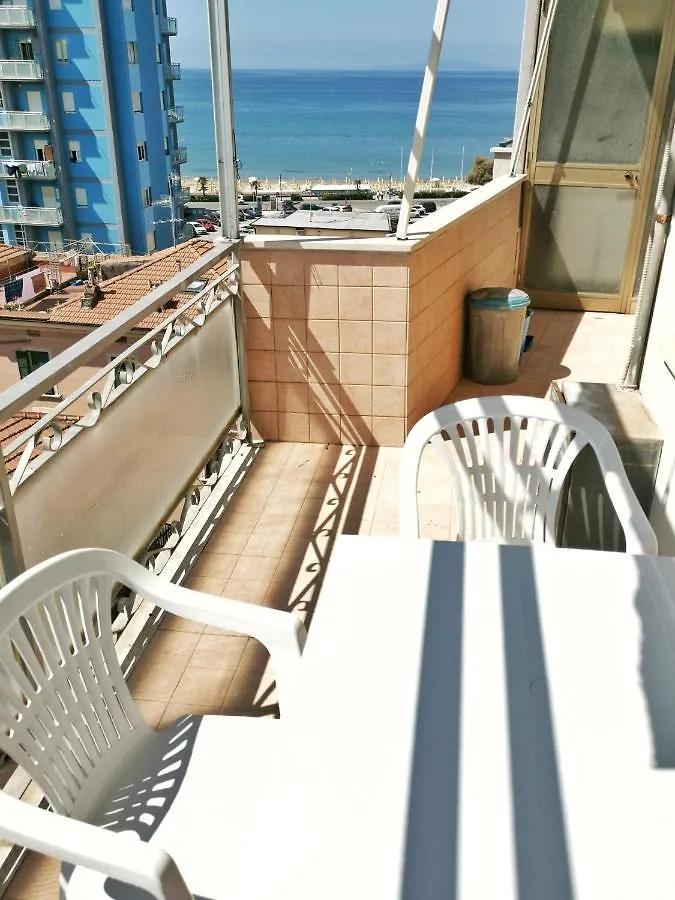 Casa Centromare Follonica Apartment